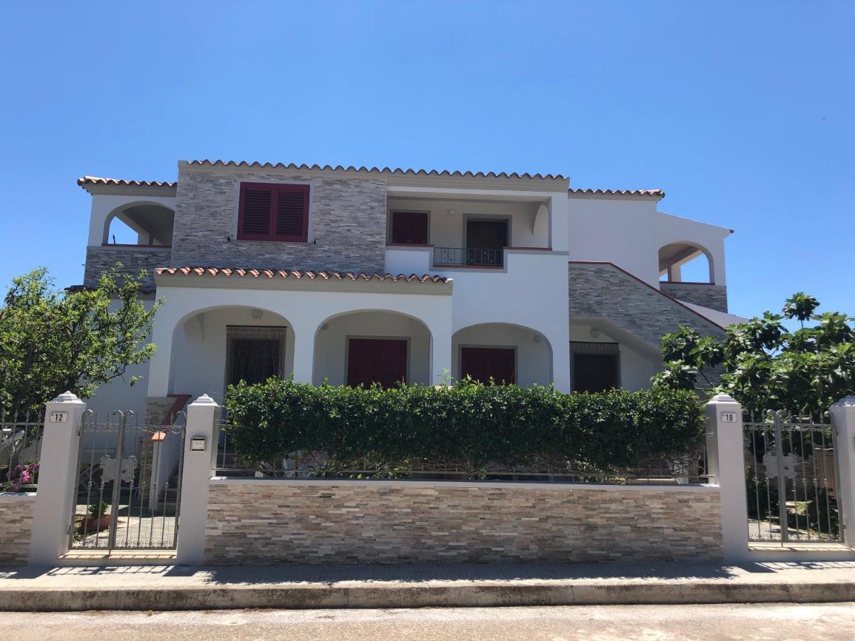 Appartamento In Villa Andreina โอโรเซย ภายนอก รูปภาพ