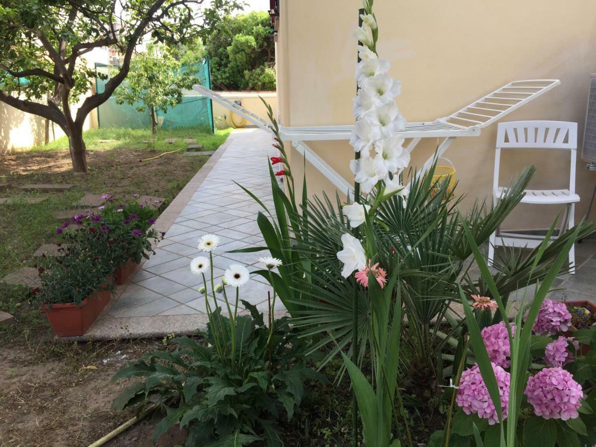 Appartamento In Villa Andreina โอโรเซย ภายนอก รูปภาพ