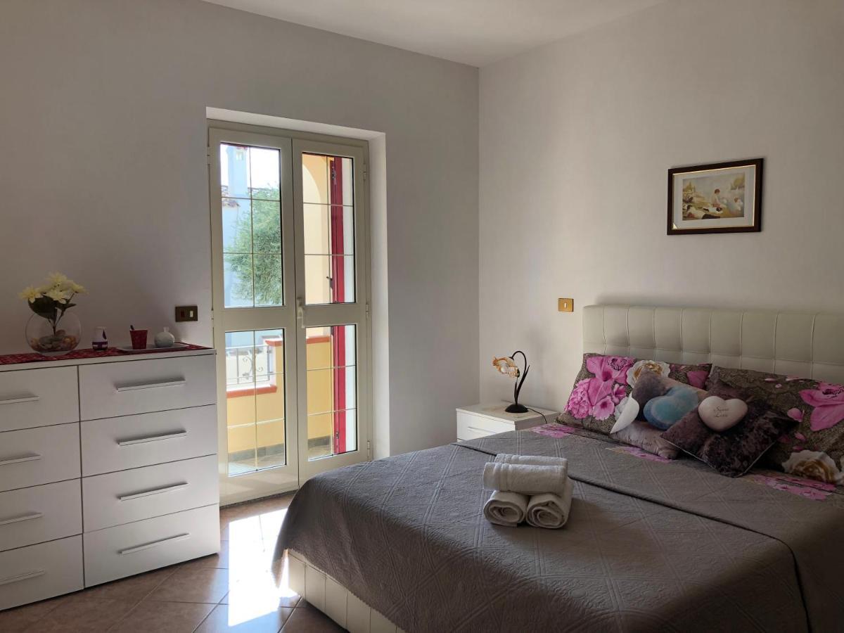 Appartamento In Villa Andreina โอโรเซย ภายนอก รูปภาพ