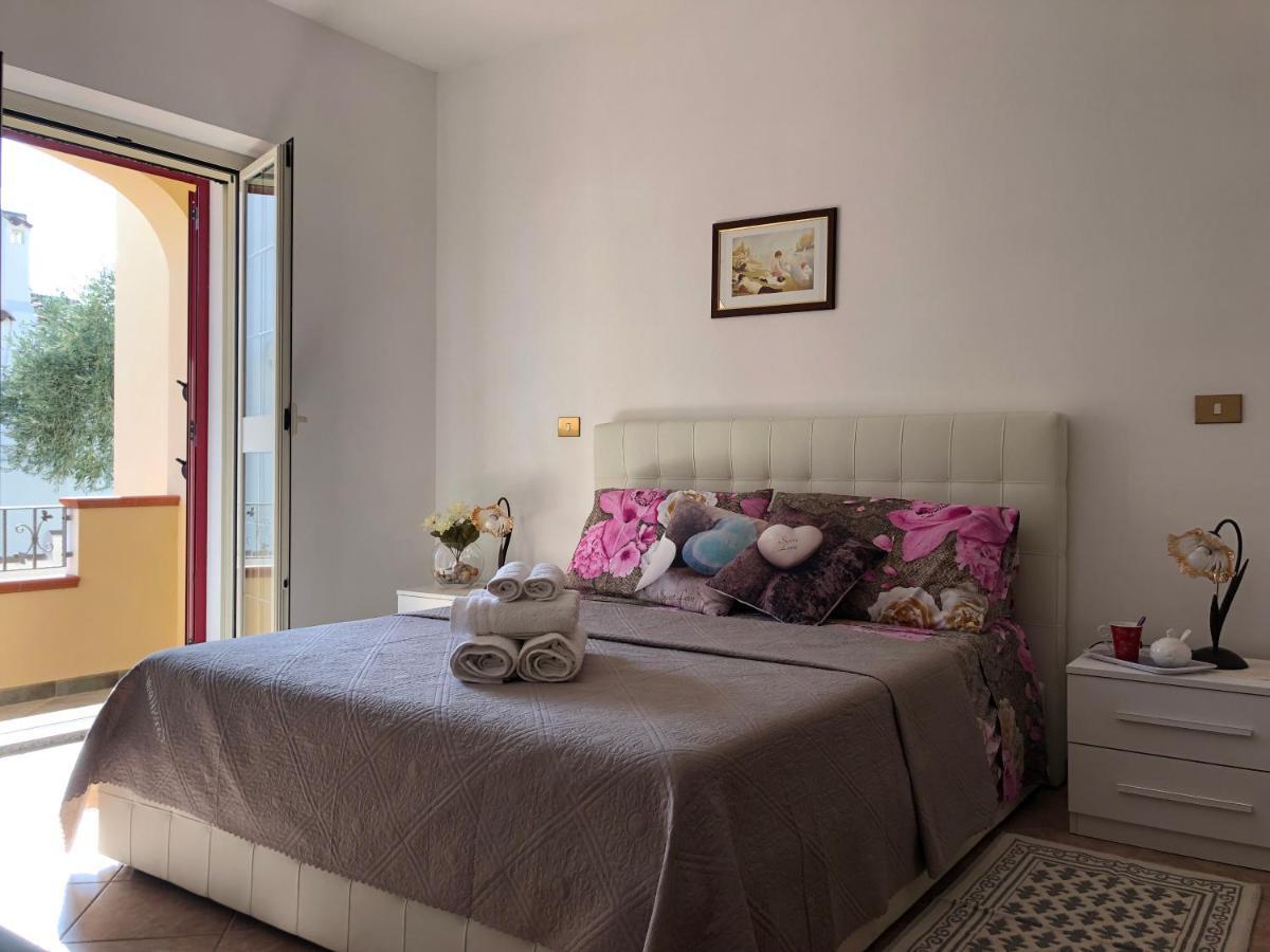 Appartamento In Villa Andreina โอโรเซย ภายนอก รูปภาพ
