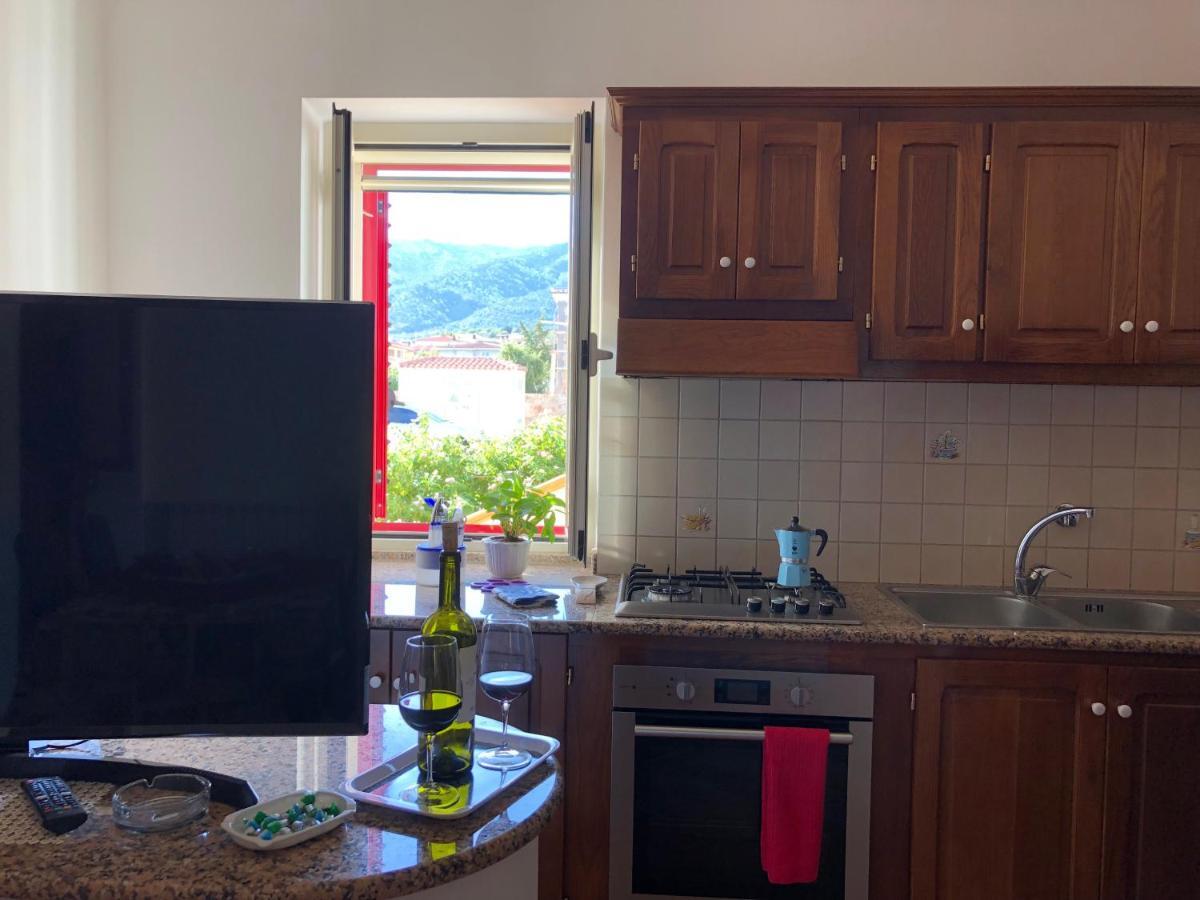 Appartamento In Villa Andreina โอโรเซย ภายนอก รูปภาพ