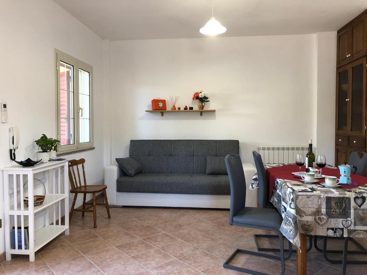 Appartamento In Villa Andreina โอโรเซย ภายนอก รูปภาพ