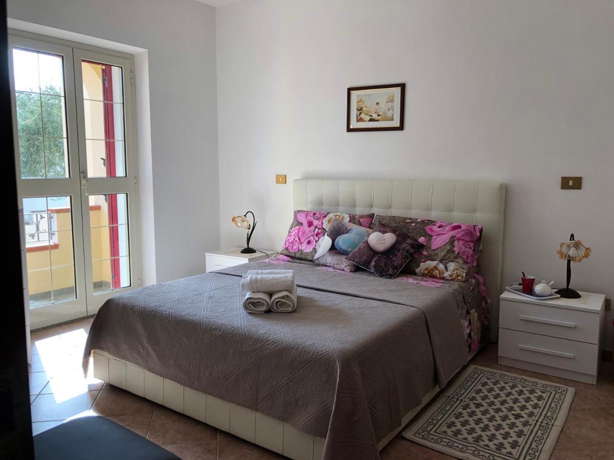 Appartamento In Villa Andreina โอโรเซย ภายนอก รูปภาพ